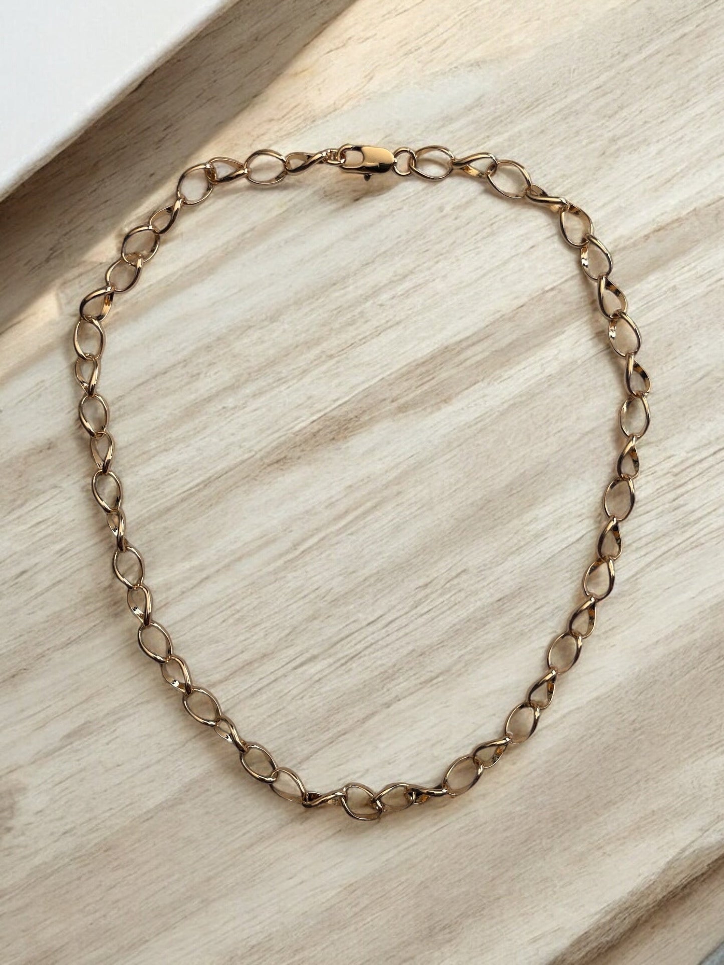 Wide Chain Link Style 18k Gold Electroplated Necklace