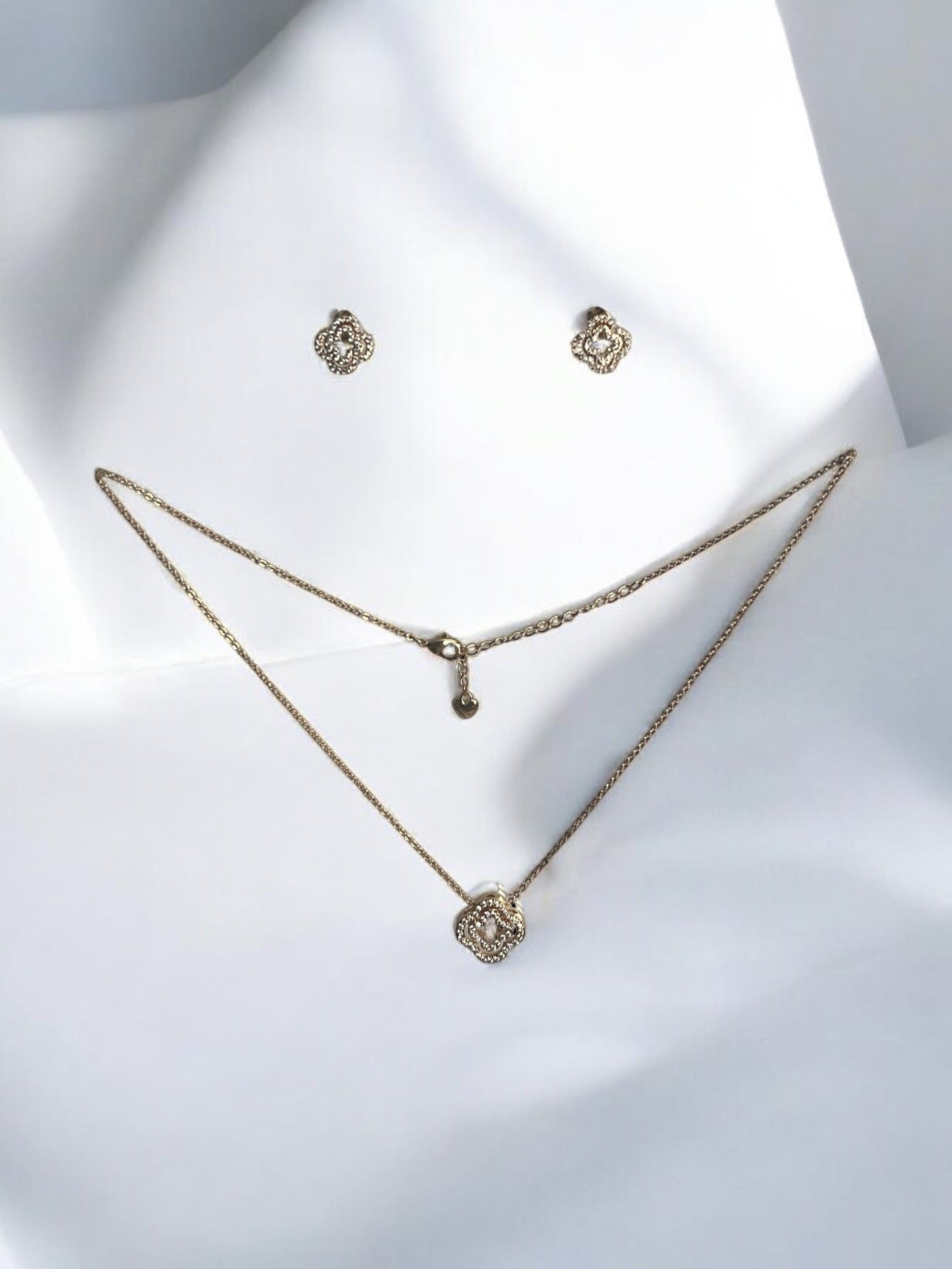 Clover Design 18k Gold Electroplated Set