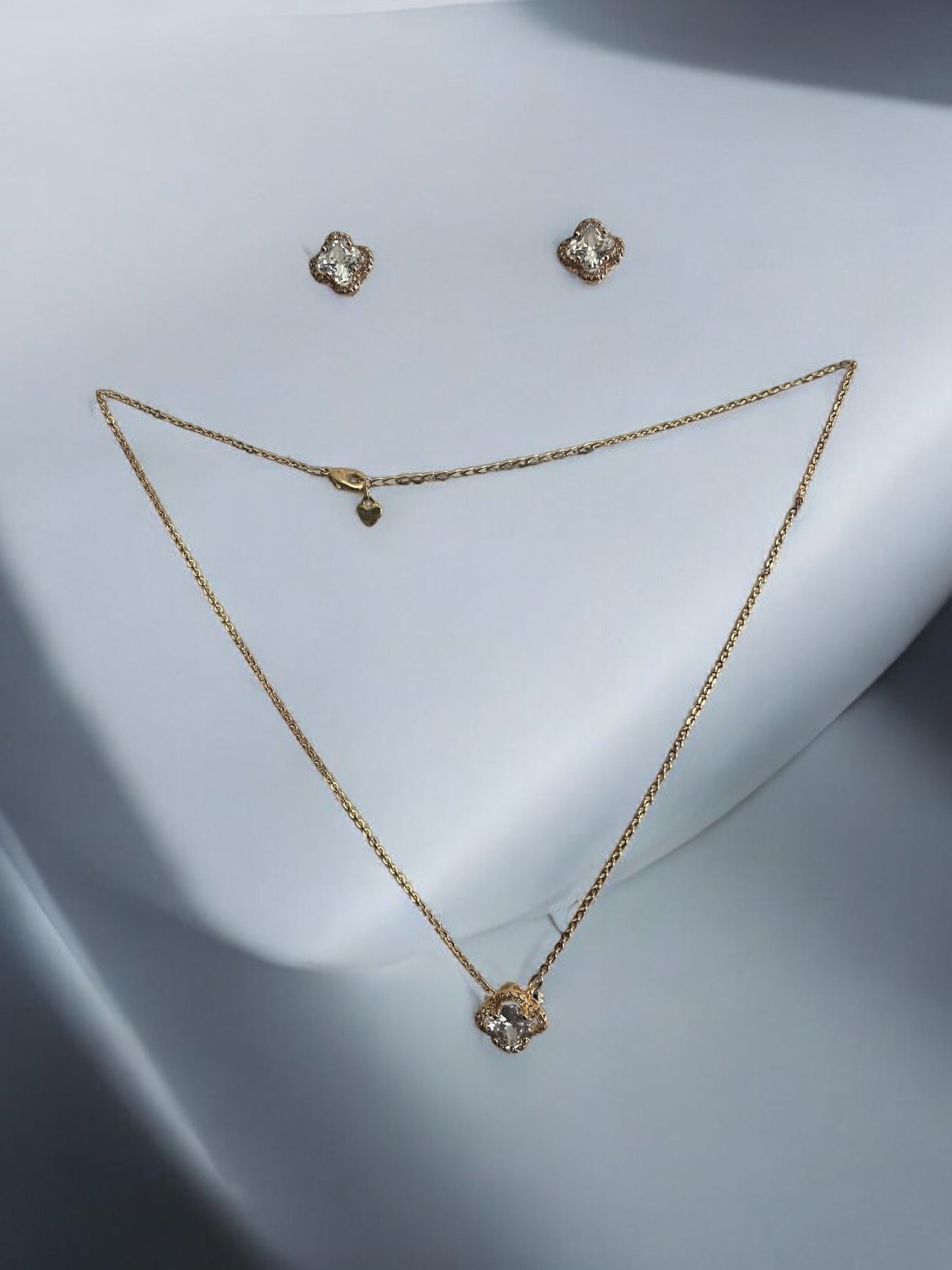 Clover Design 18k Gold Electroplated Set