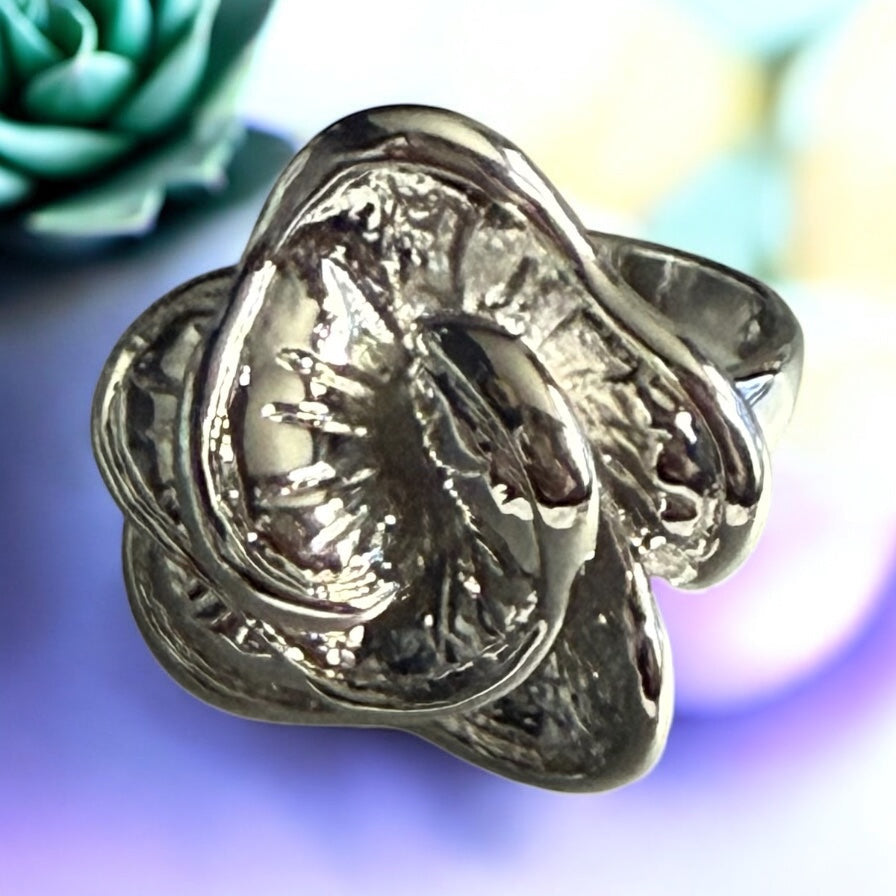 Chuncky Style Flower Rhodium Electroplated Ring