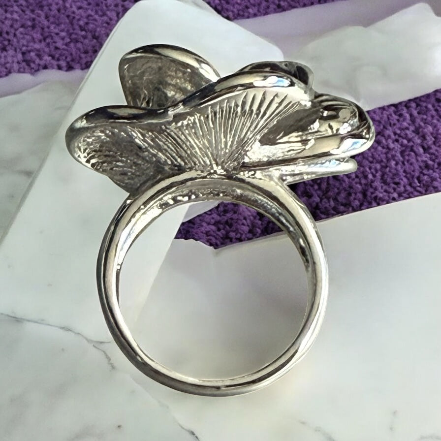 Chuncky Style Flower Rhodium Electroplated Ring